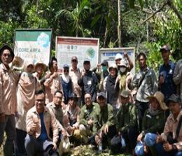 30 orang civitas akademika Unri melakukan kuliah lapangan ke Cagar Biosfer Giam Siak Kecil Bukit Batu (foto/ist)